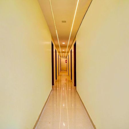 Hotel O Friendship Inn Delhi Kültér fotó